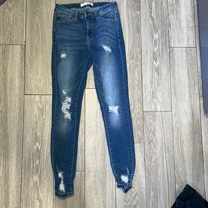 KanCan distressed Skinny Jeans